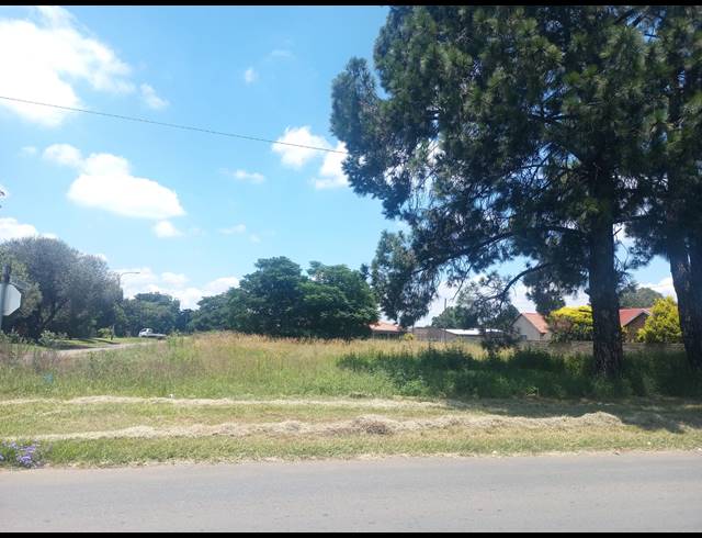 1,126M² VACANT LAND FOR SALE IN KOOKRUS